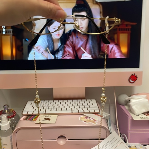 Decorative glasses - Picture 2 of 2